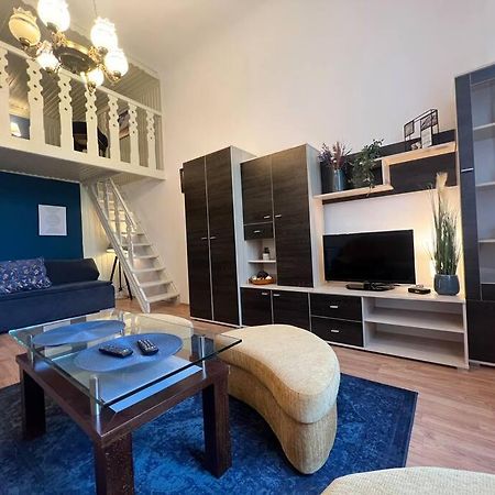 Grodzka / Apartment With Balcony คราคูฟ ภายนอก รูปภาพ