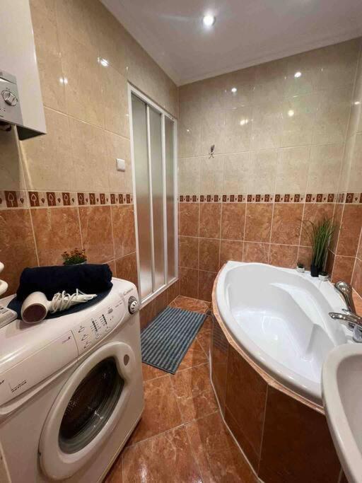 Grodzka / Apartment With Balcony คราคูฟ ภายนอก รูปภาพ