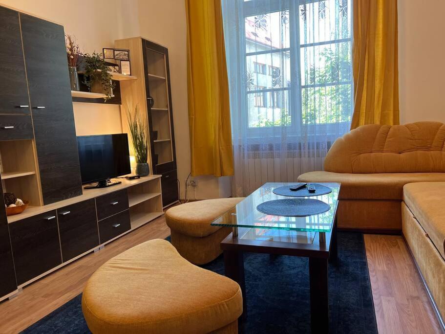 Grodzka / Apartment With Balcony คราคูฟ ภายนอก รูปภาพ